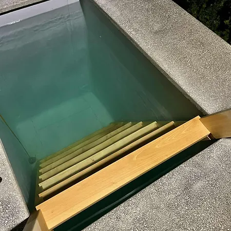 Eszter Vendeghaz Διαμέρισμα Pacsa